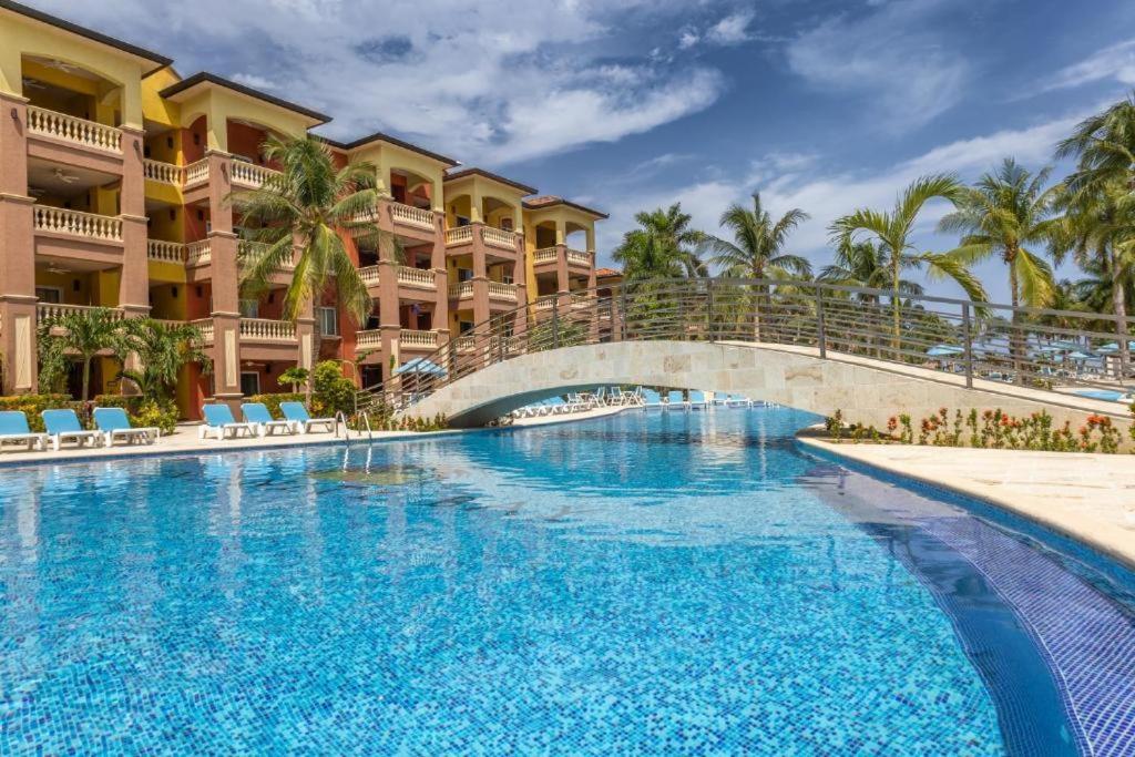 Infinity Bay Spa & Beach Resort Уест Бей Екстериор снимка